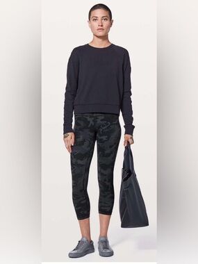 Lululemon Align Crop Leggings in Camo, Black & Grey, 21”, Size 2, Like New!
